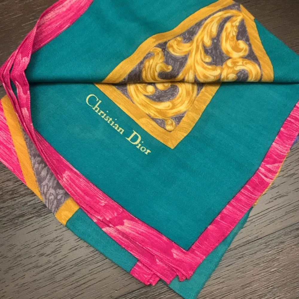 DIOR- Christian Dior large silk vibrant scarf 🧣